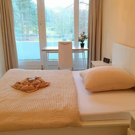 Bonnjour - 7 Lounge Appartement Bonn